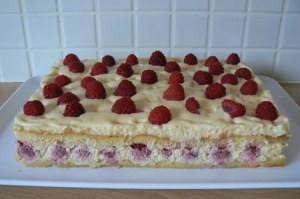Gâteau Tiramisu aux framboises Gâteau Tiramisu aux framboises