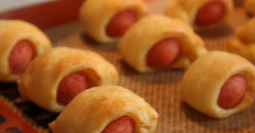 Feuilletés au knackis Feuilletés au knackis