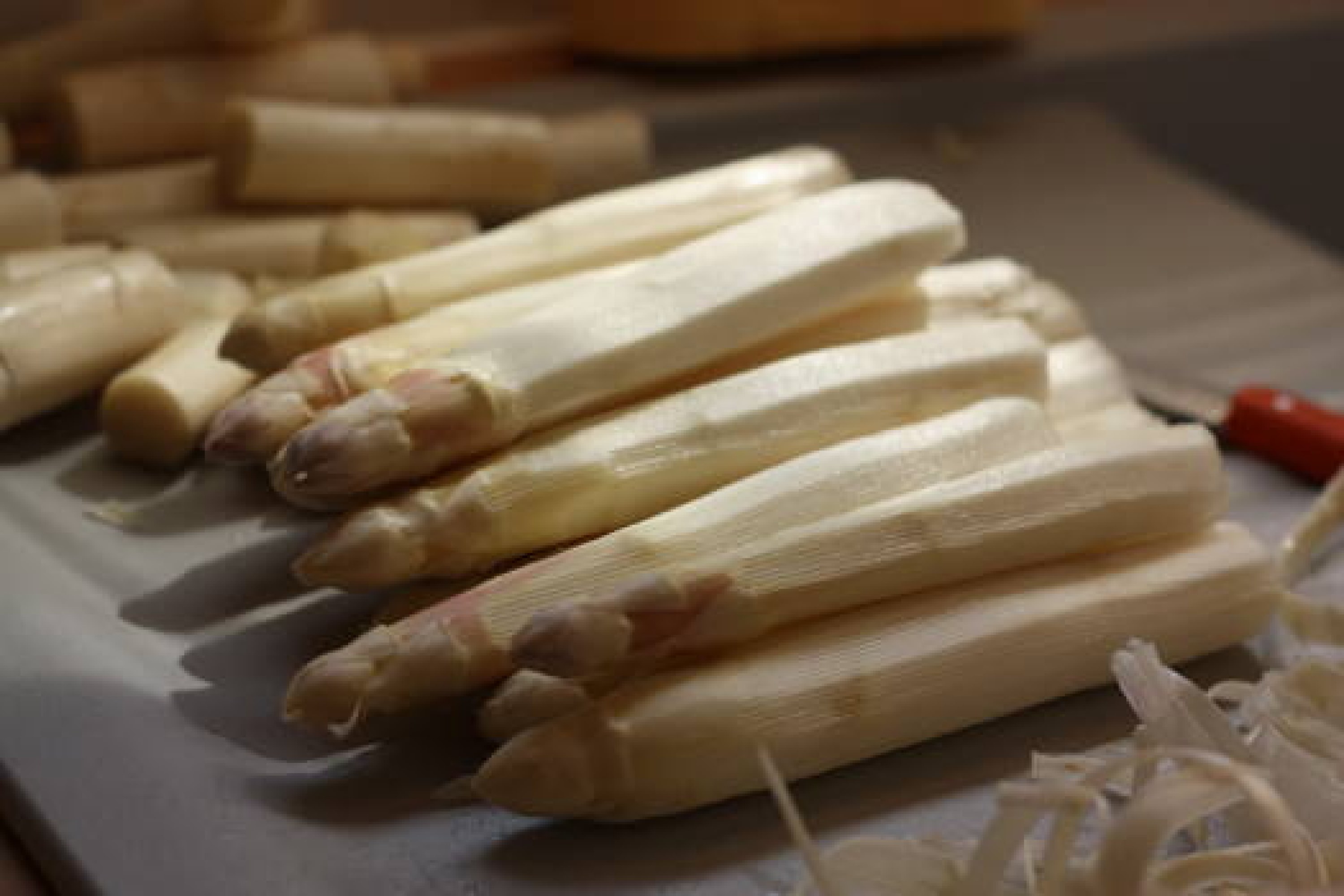 Asperges au parmesan et jambon de Bayonne entree Asperges au parmesan et jambon de Bayonne