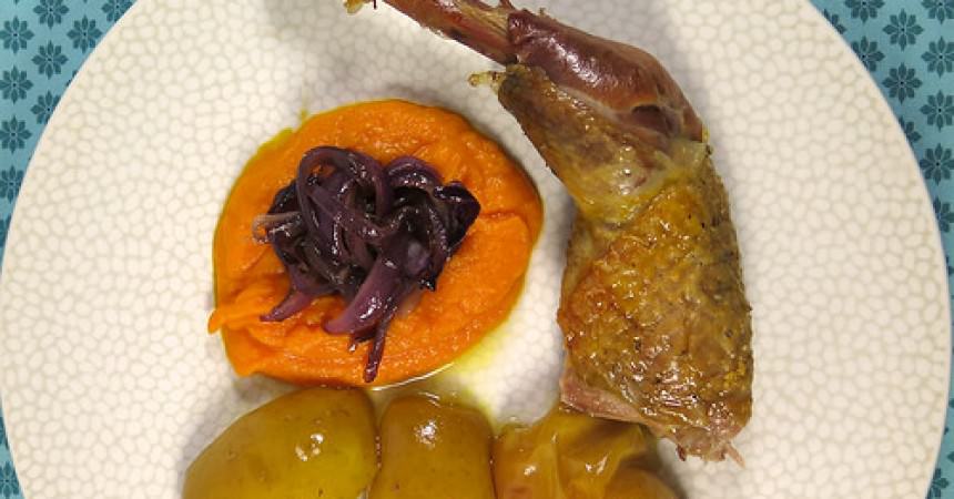 Pintade aux pommes et au cidre, cuite en cocotte Pintade aux pommes et au cidre, cuite en cocotte