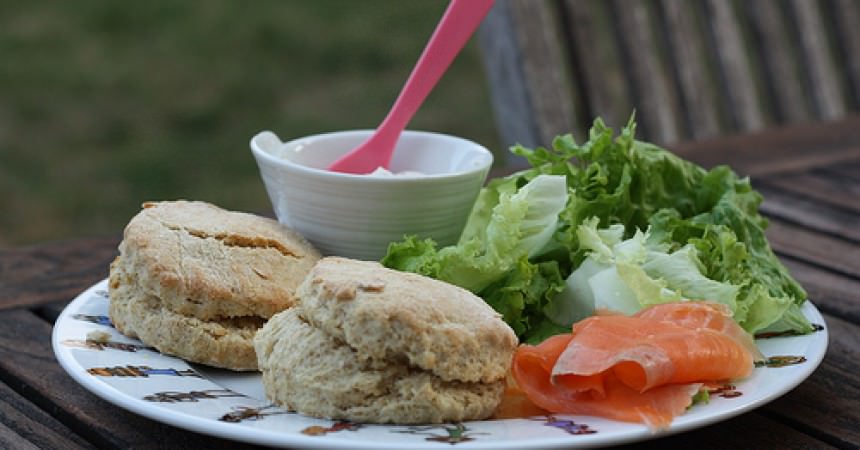 Scones complets & saumon fumé Scones complets & saumon fumé