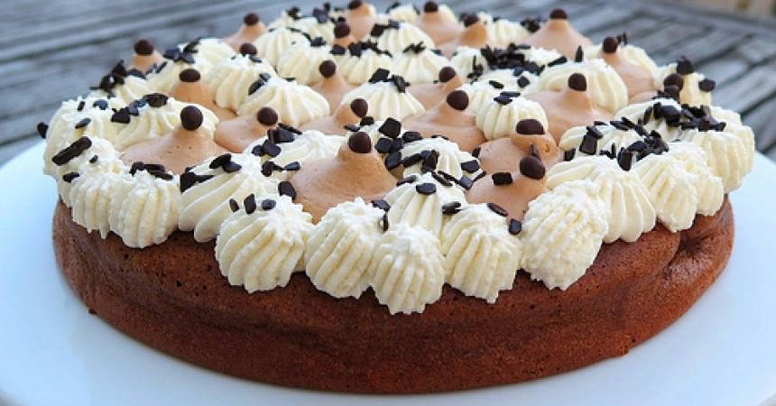 Mon gâteau d’anniversaire, moelleux au chocolat un peu comme un fantastik Mon gâteau d’anniversaire, moelleux au chocolat un peu comme un fantastik