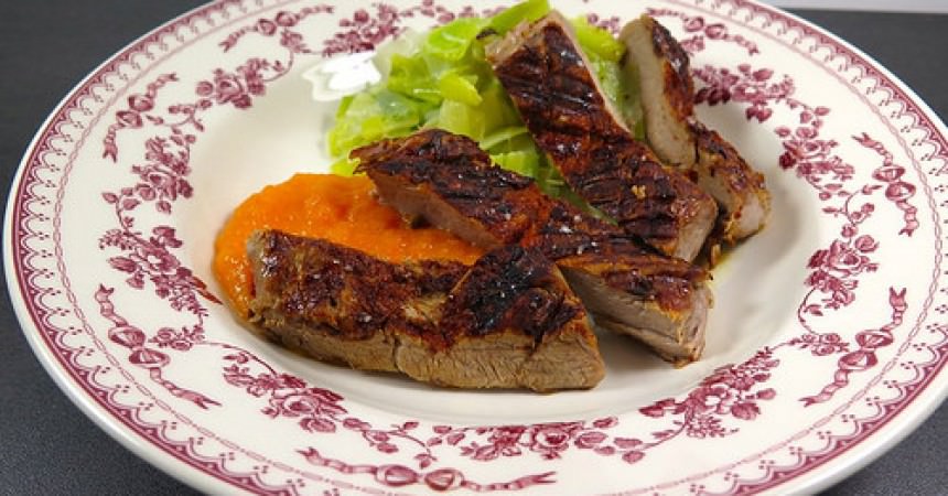 Filet mignon aux épices, duo de légumes Filet mignon aux épices, duo de légumes