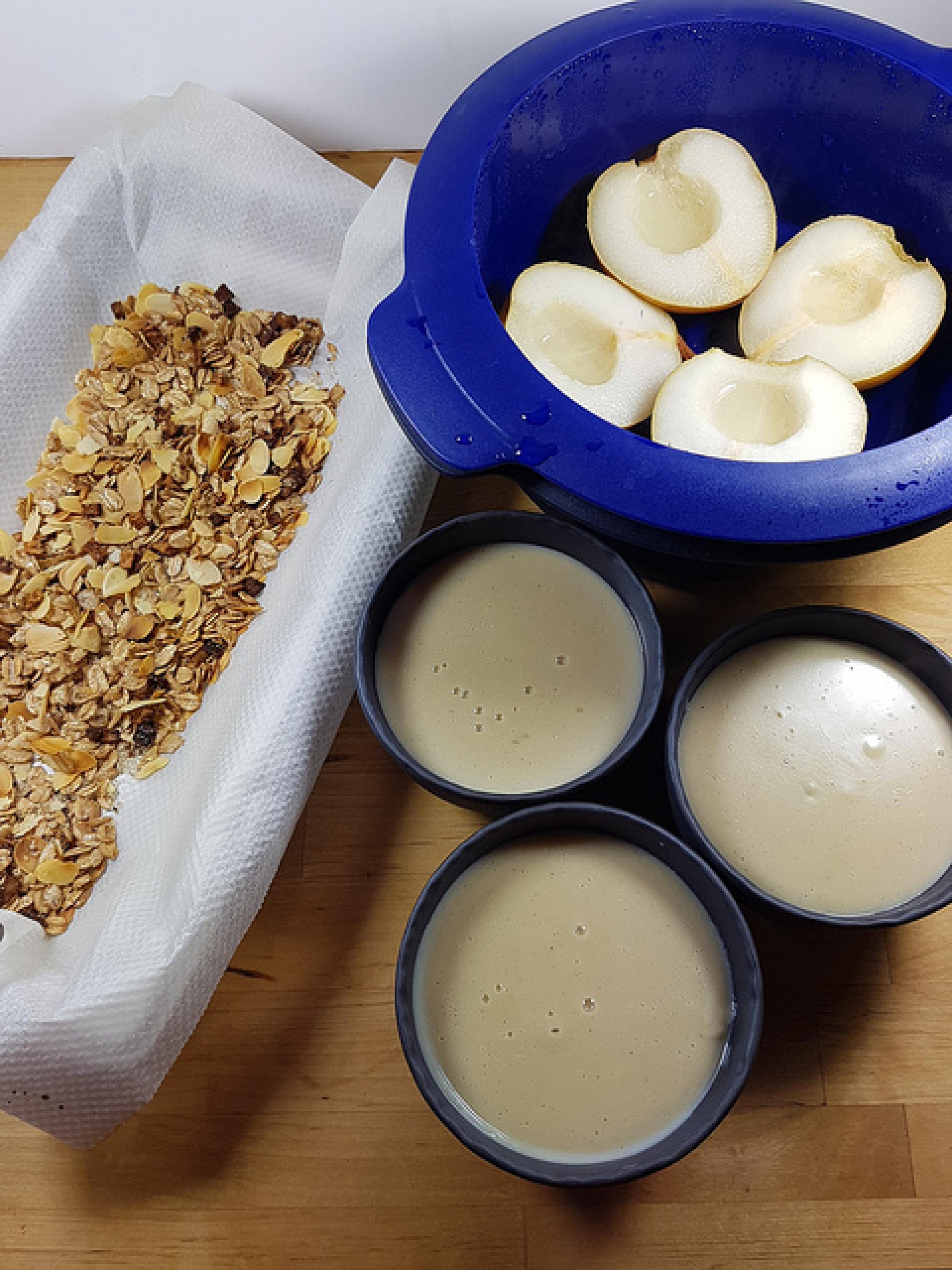 Crèmes végétales miel & sarrasin & granola maison pour un p’tit déjeuner gourmand