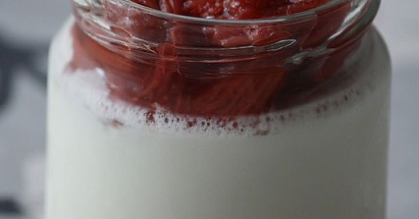 Rhubarbe & fraises confites Rhubarbe & fraises confites