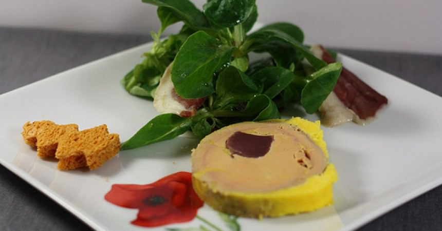 Recette du Foie gras de canard maison, farci aux gésiers confits Recette du Foie gras de canard maison, farci aux gésiers confits