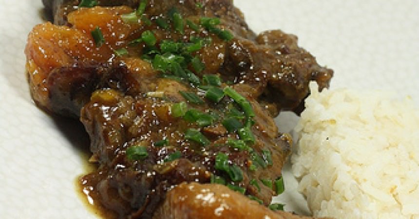 Tajine de boeuf aux fruits secs Tajine de boeuf aux fruits secs