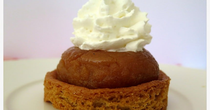 Sablé breton & pomme tatin au caramel au beurre salé Sablé breton & pomme tatin au caramel au beurre salé