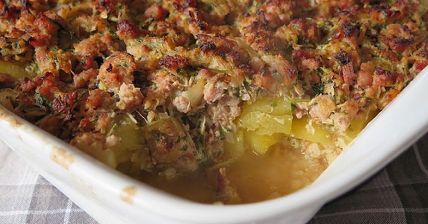 Les légumes de l’amap j’en fais quoi ? Un gratin de courge & chair à saucisse Les légumes de l’amap j’en fais quoi ? Un gratin de courge & chair à saucisse