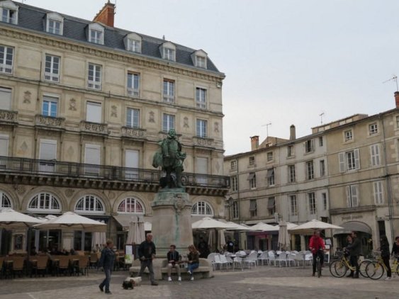 Place de l'Hôtel de Ville - La Rochelle