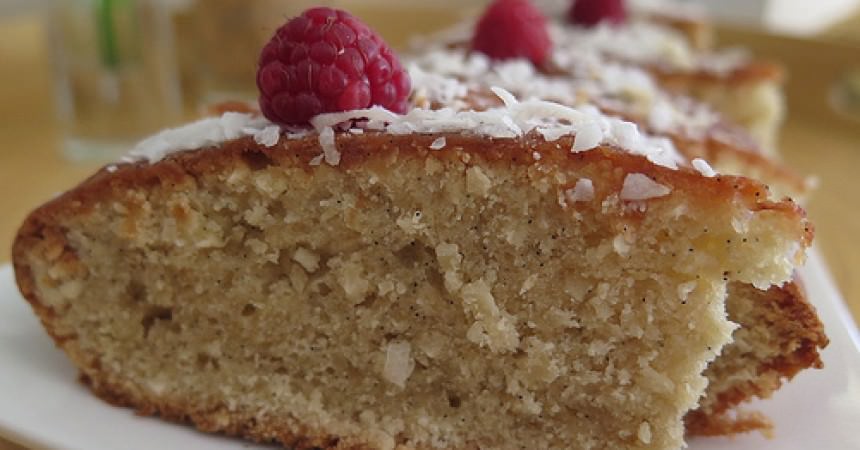 Cake à la vanille et à la noix de coco Cake à la vanille et à la noix de coco
