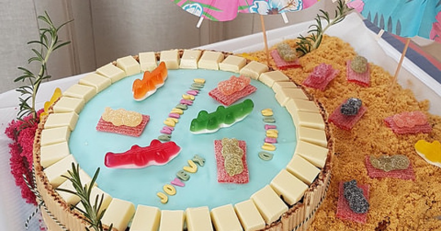Gâteau piscine pour l’anniversaire de mon p’tit bonhomme Gâteau piscine pour l’anniversaire de mon p’tit bonhomme