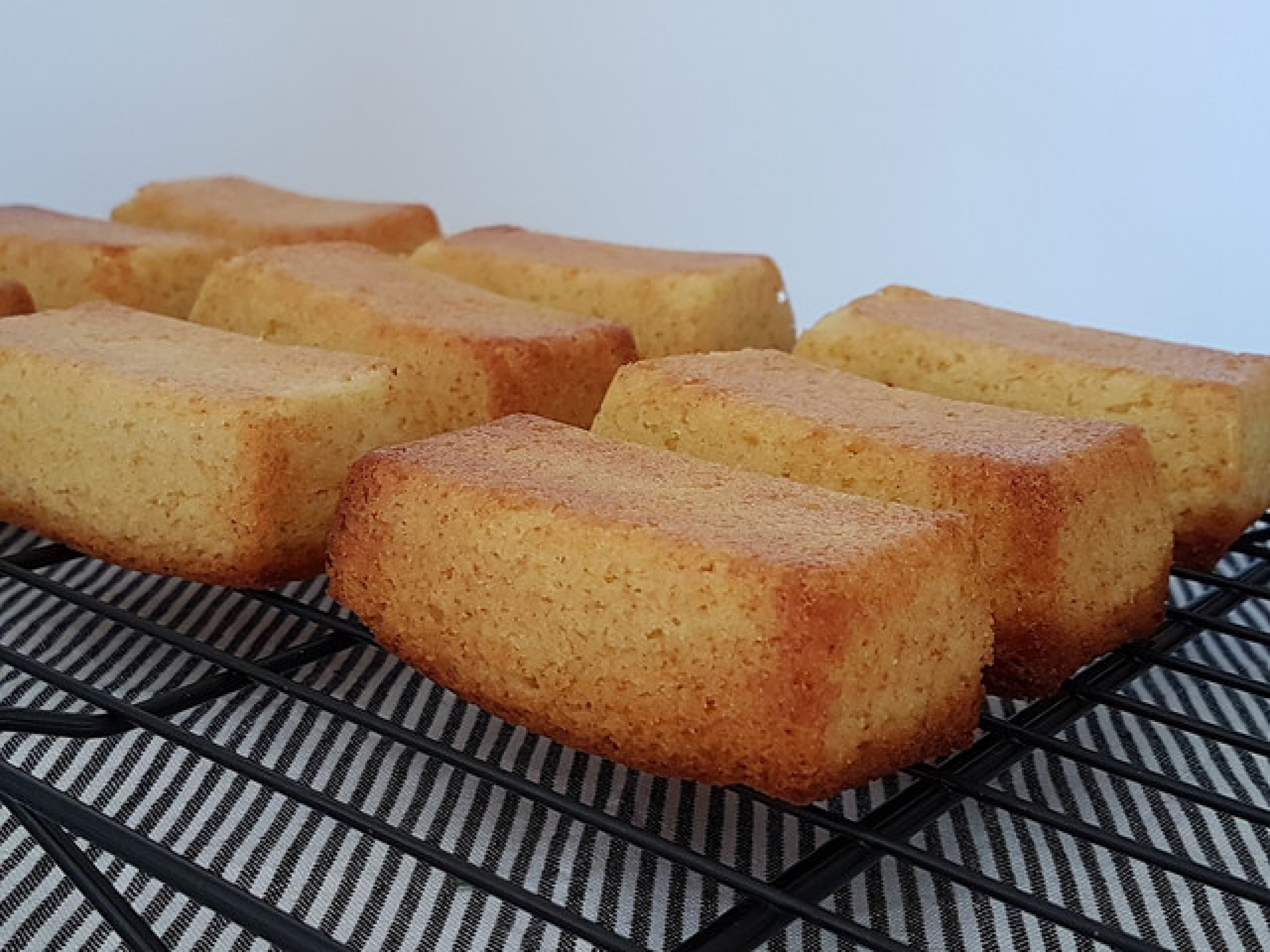 Minis cakes au citron pour un goûter fait-maison