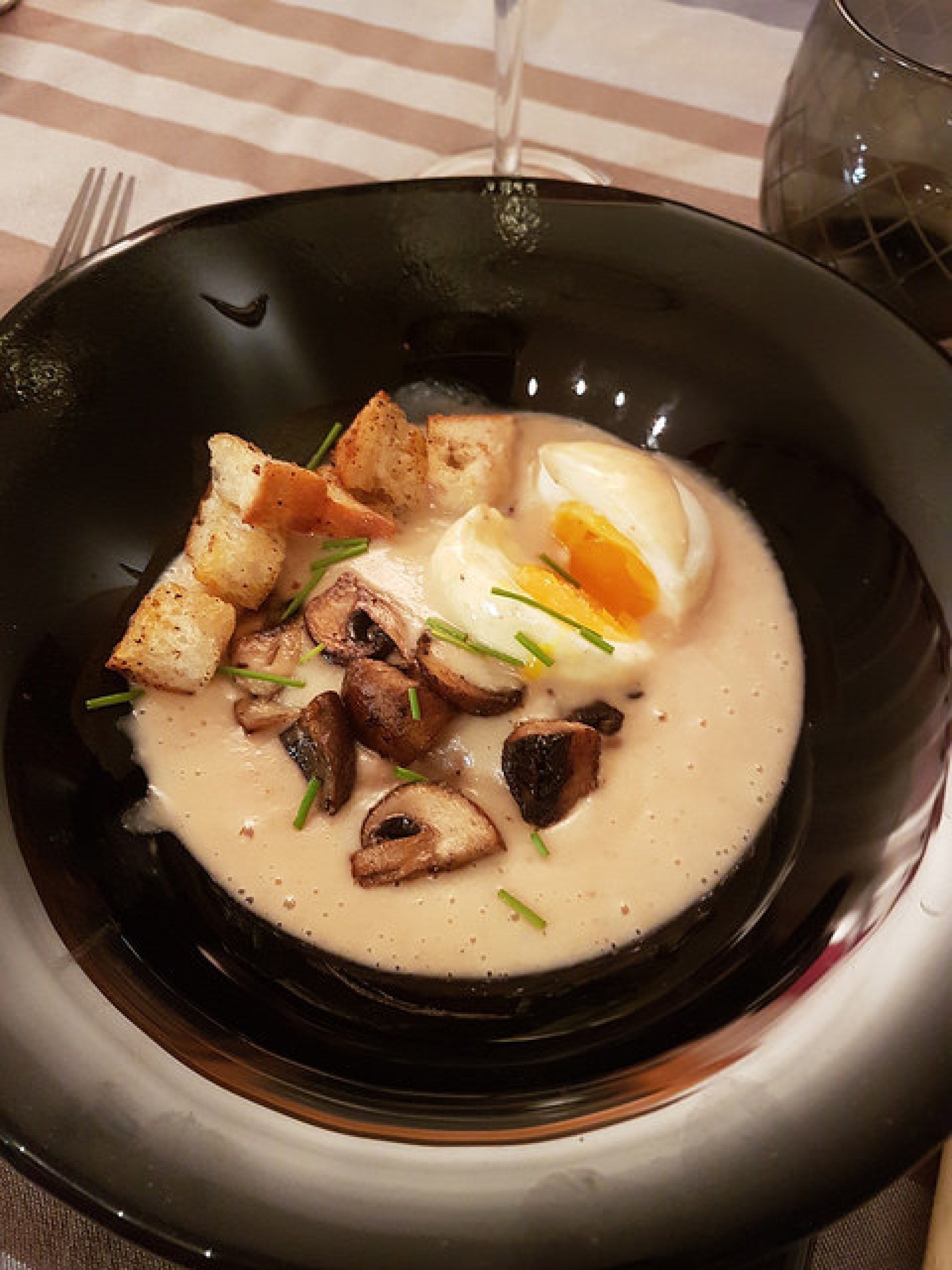 Velouté d’oignon, crème de châtaigne & oeuf mollet [Noël 2017]