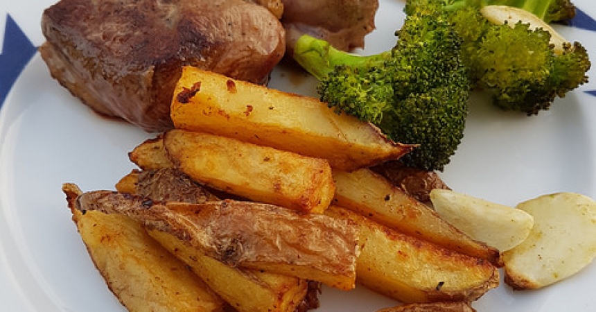 Frites au four rustiques, comme des potatoes Frites au four rustiques, comme des potatoes