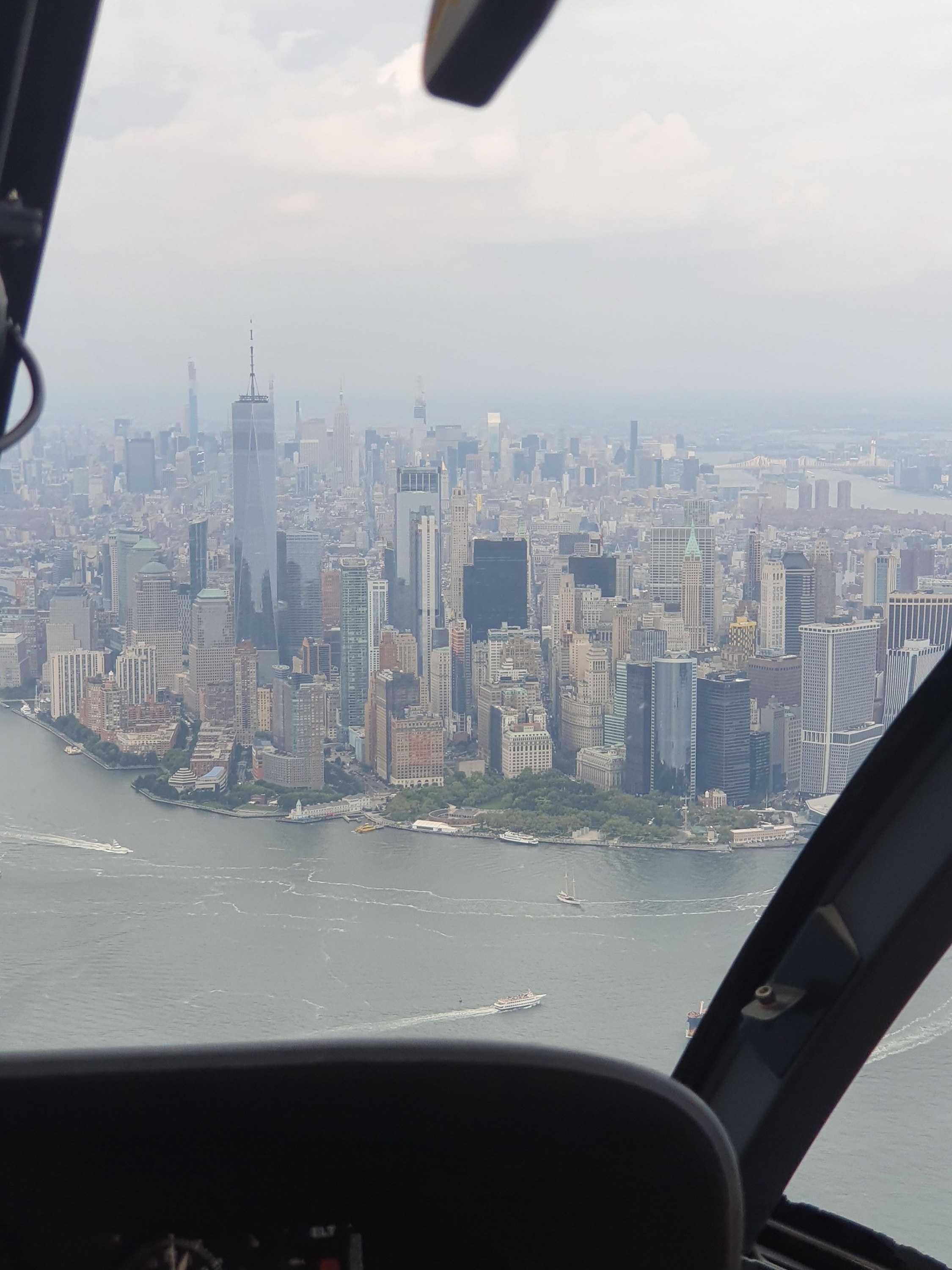 Vol Hélicoptère New York Habitacle Ouvert Survol en Hélicoptère de New-York | Audrey Cuisine