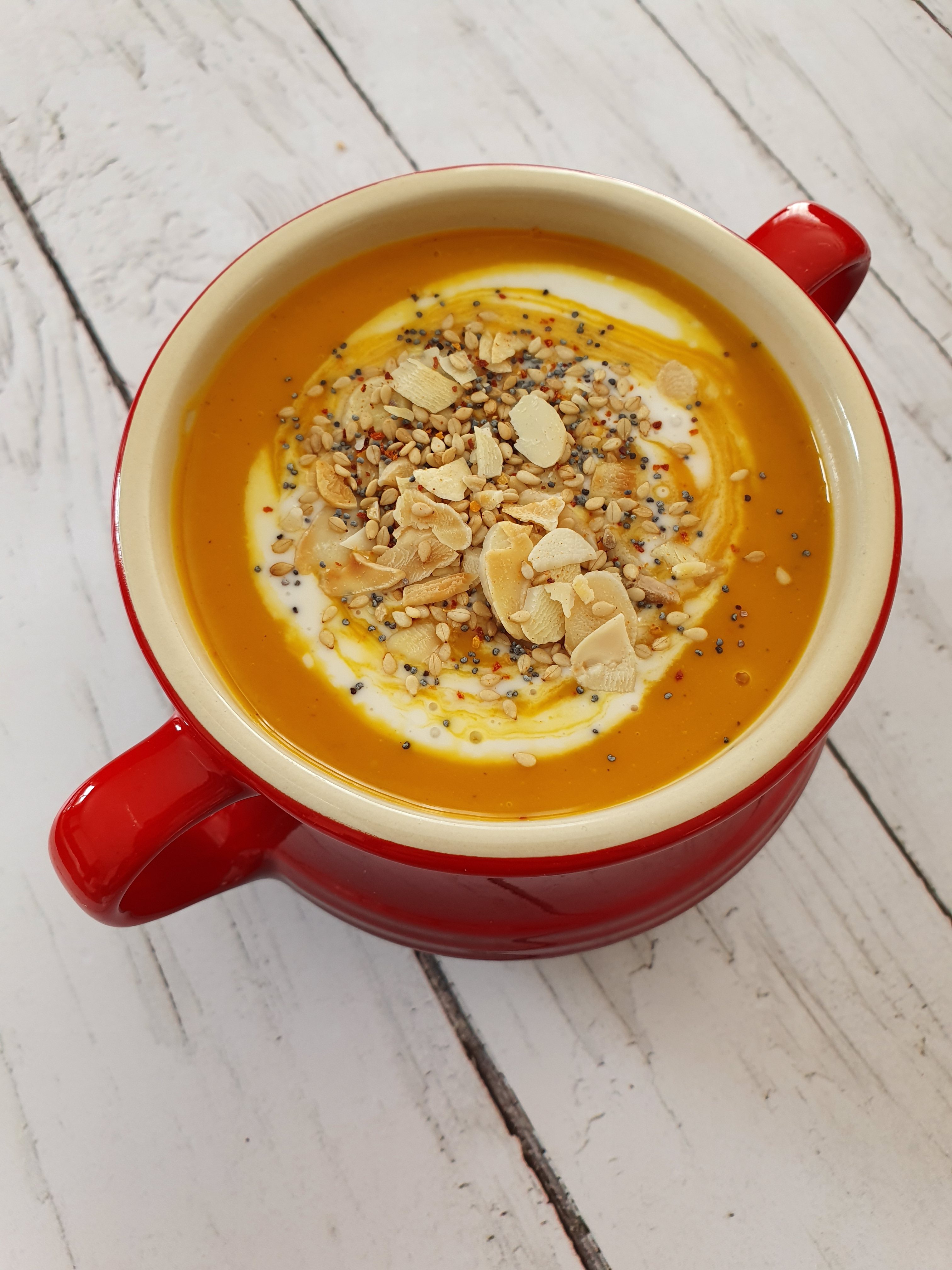 Velouté de patate douce, tomate et poivron rouge