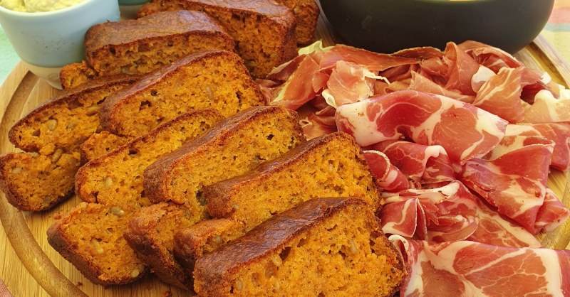 Cake au pesto de tomates séchées