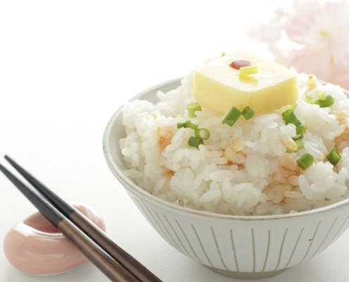 Riz japonais beurre sauce soja