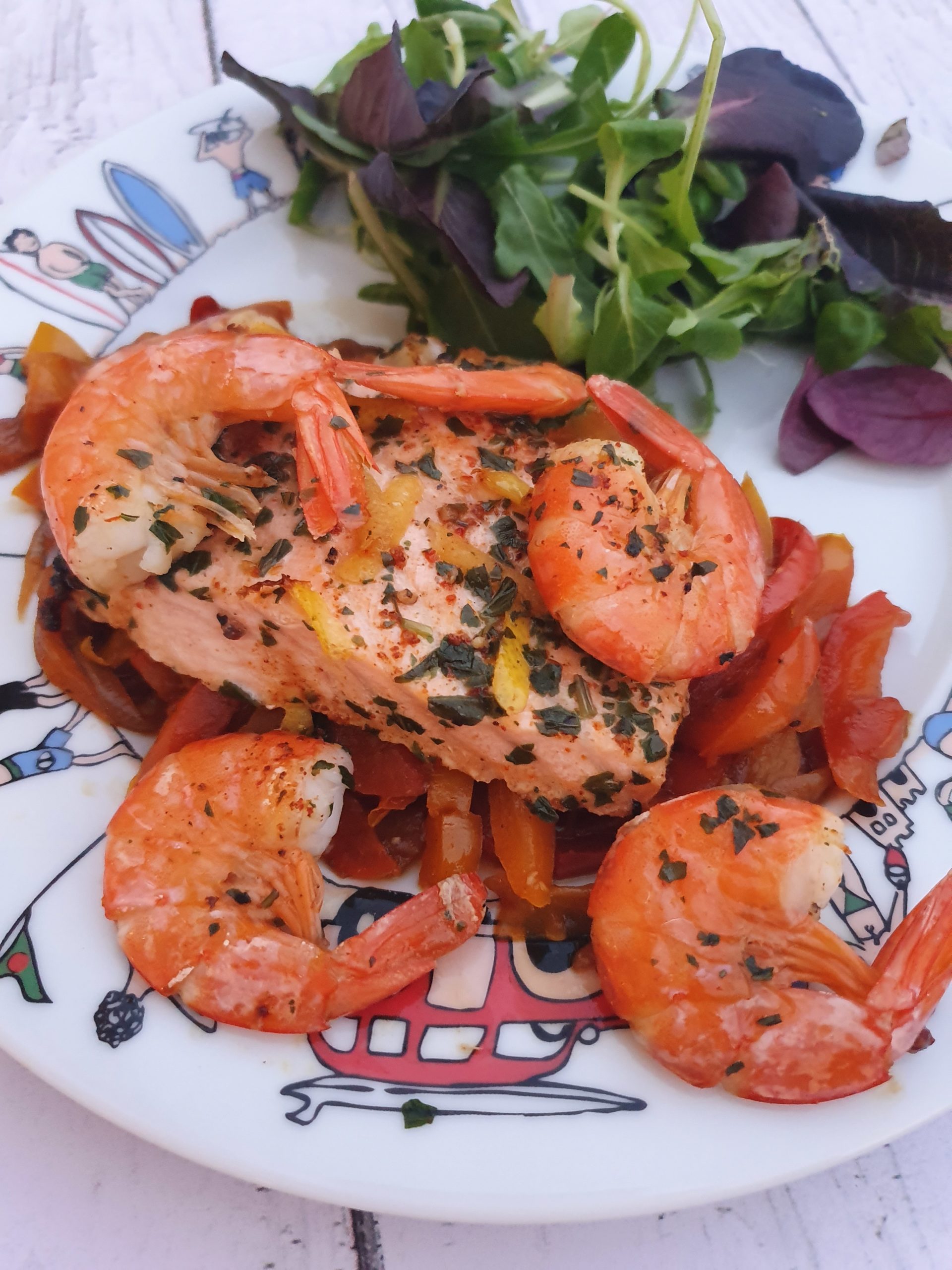 Saumon et crevettes aux poivrons, marinade citron basilic