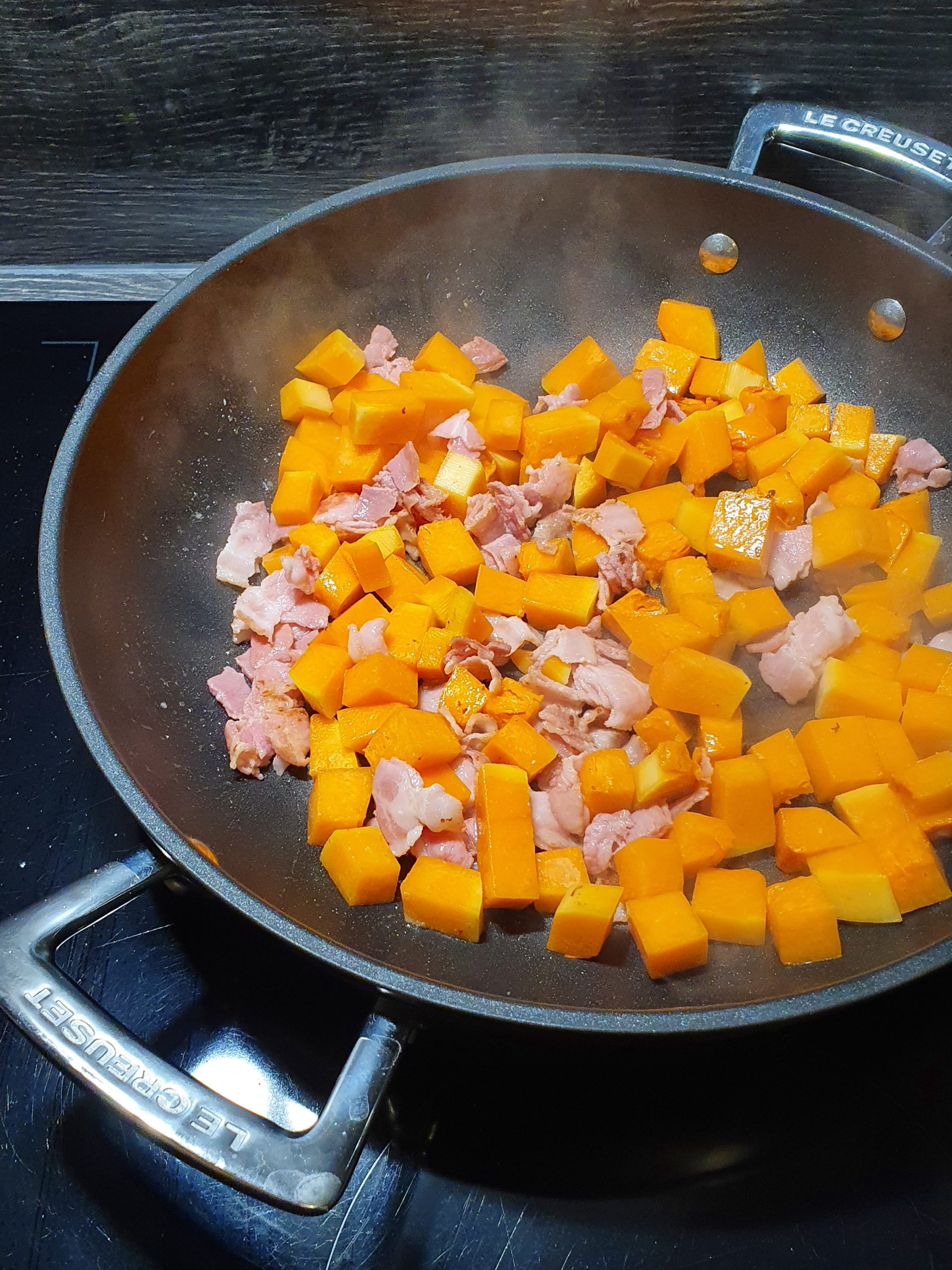 Quiche butternut, lardons et fromage à tartiflette