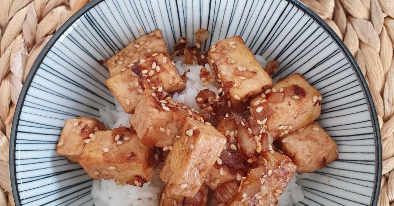 Wok de Tofu caramélisé à la sauce Ponzu