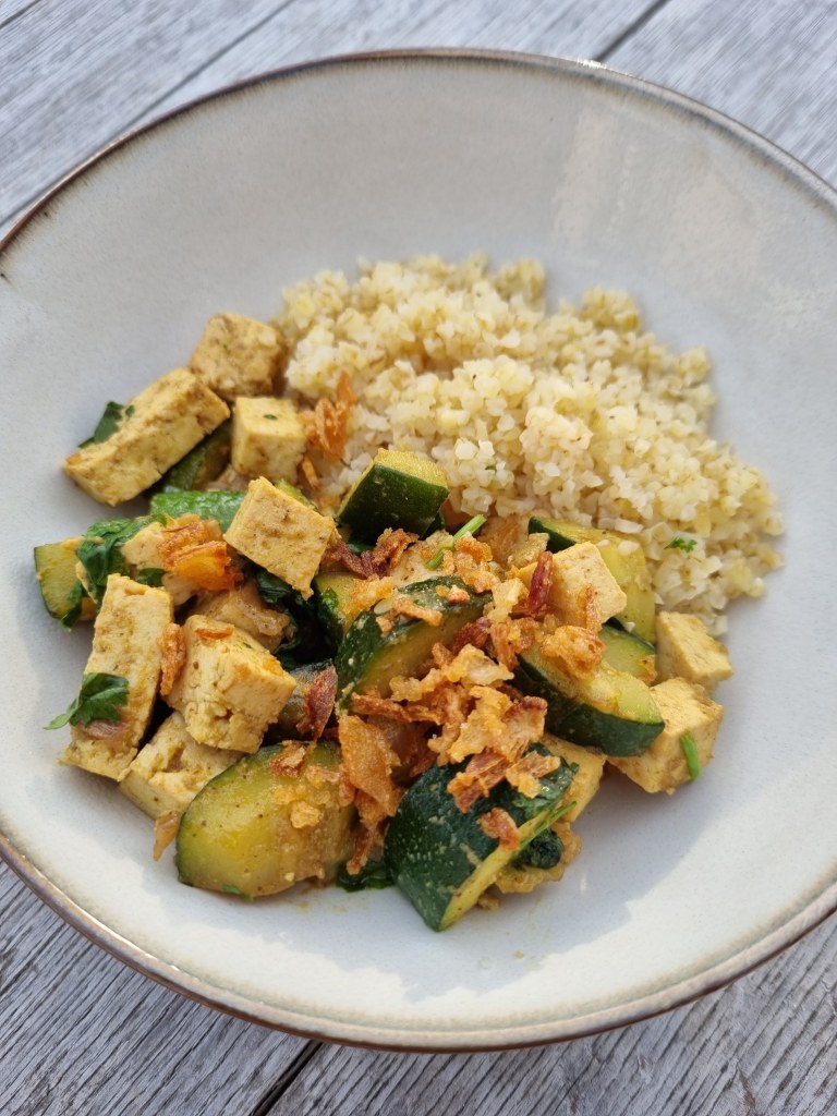 Wok de courgettes au tofu