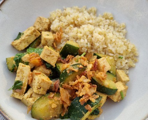 Wok de courgettes au tofu