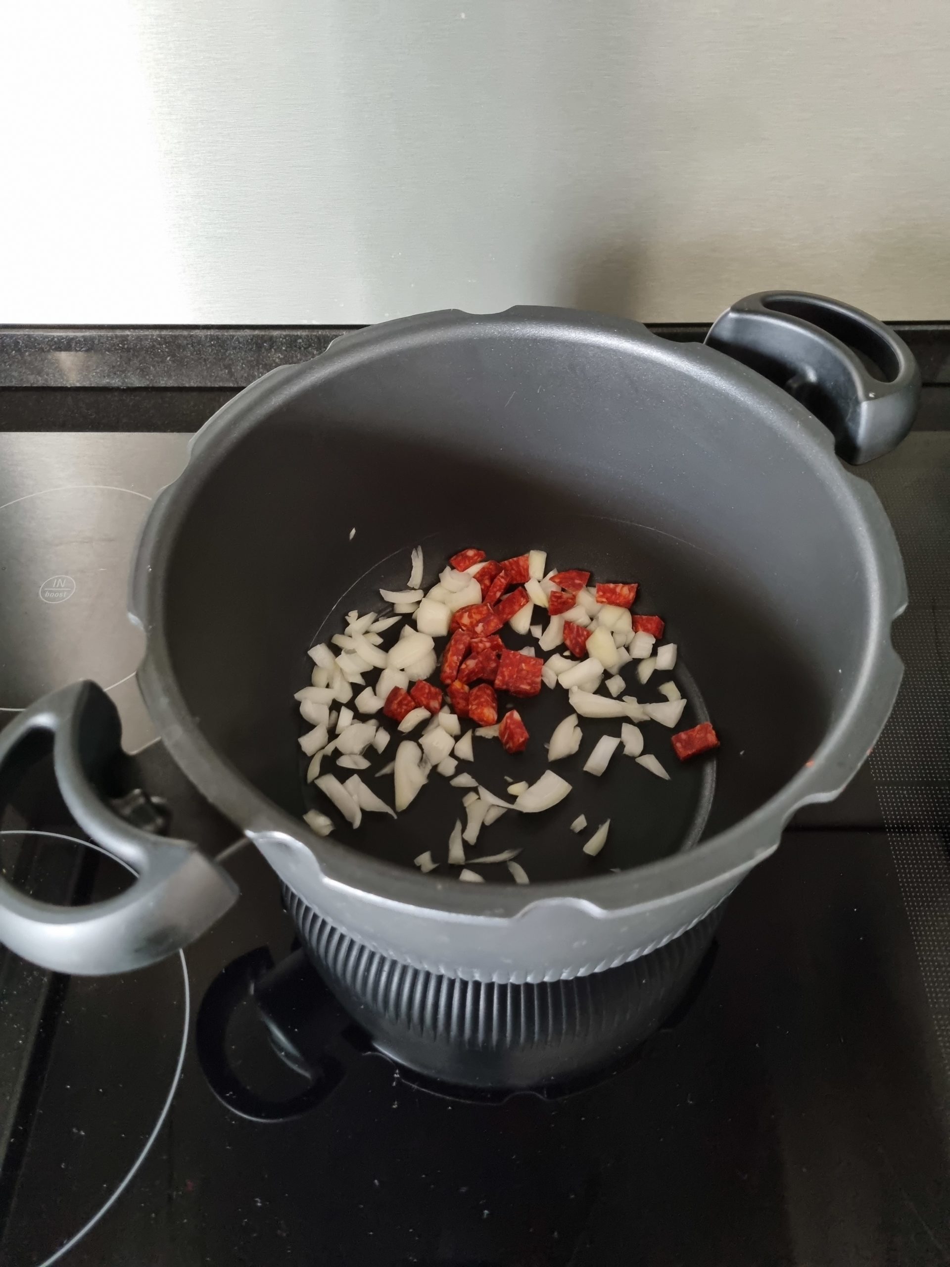 Comment faire cuire des moules au chorizo à la cocotte minute "