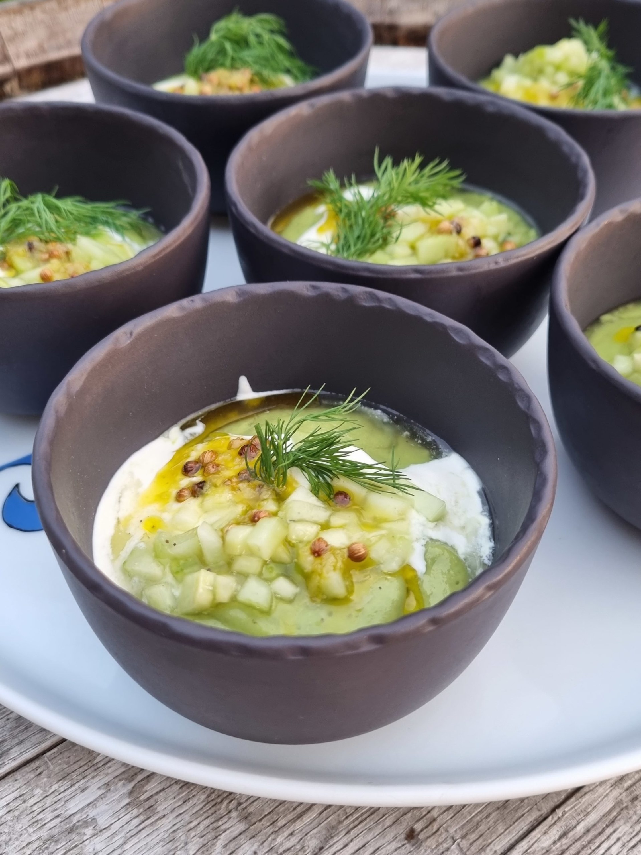 Soupe froide de petits pois et concombre