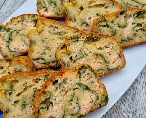 Recette du cake au saumon et à la roquette