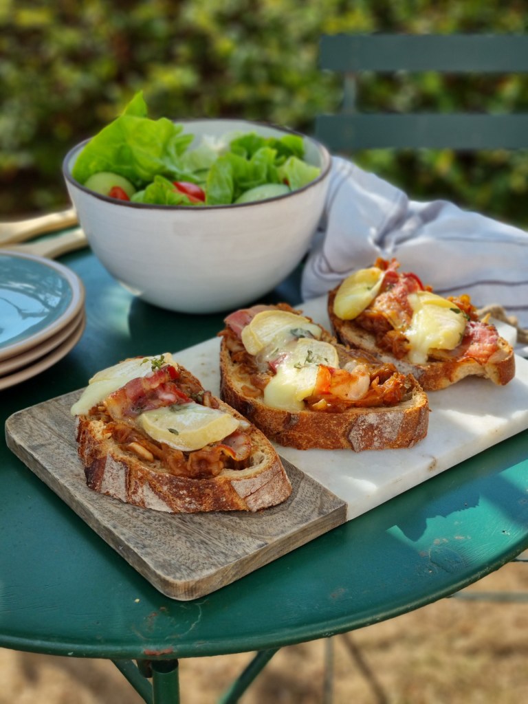 tartines au fromage fondu