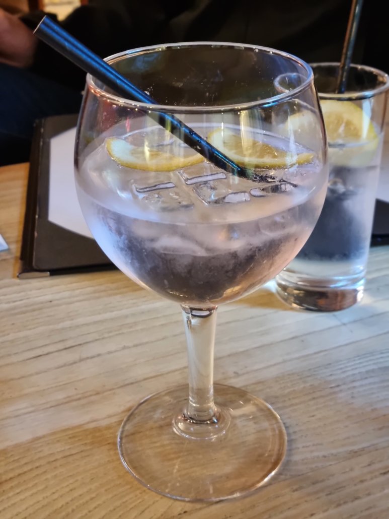 Gin Tonic Pub The Lade Inn