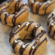 donuts au four au praliné et aux noisettes