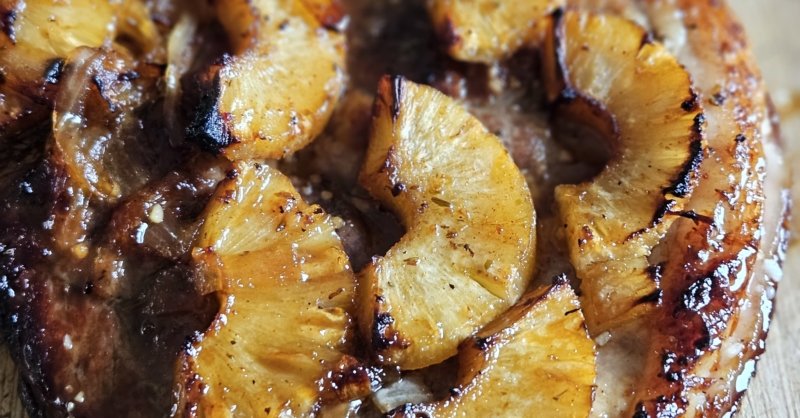 Recette de rouelle de porc caramélisée à l'ananas