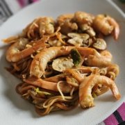 Nouilles de riz sautées aux crevettes